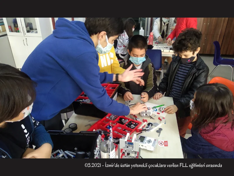 Cymurghs robotik eğitimi