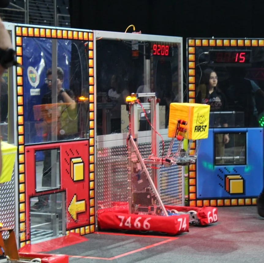 Cymurghs 7466 robot